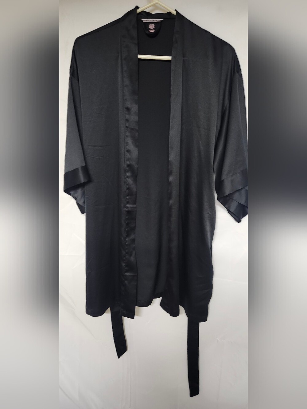 Victoria's Secret Black Satin-Trim Kimono Robe